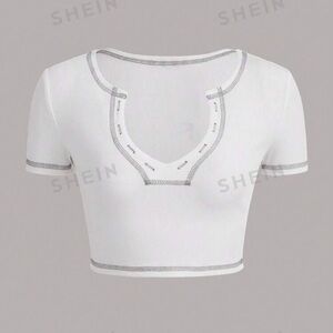 SHEIN Notch Neck White Cropped Tee